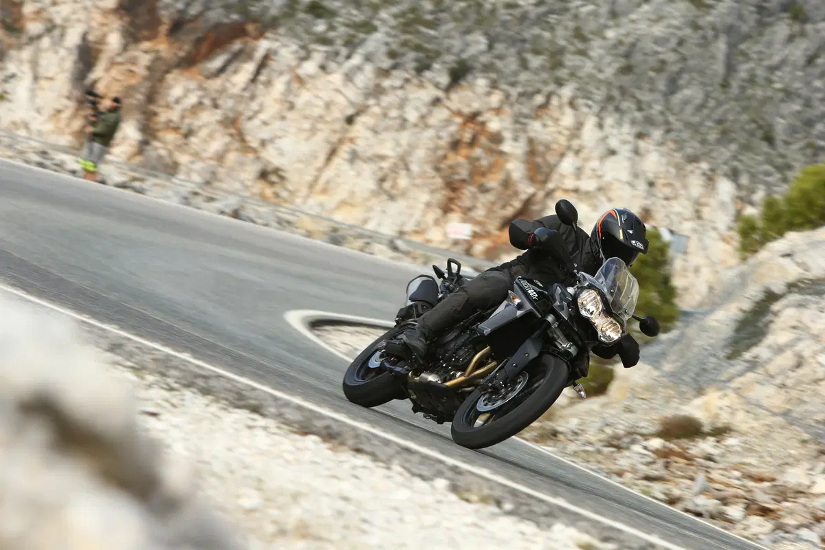 Triumph Tiger 800 XR  (8)