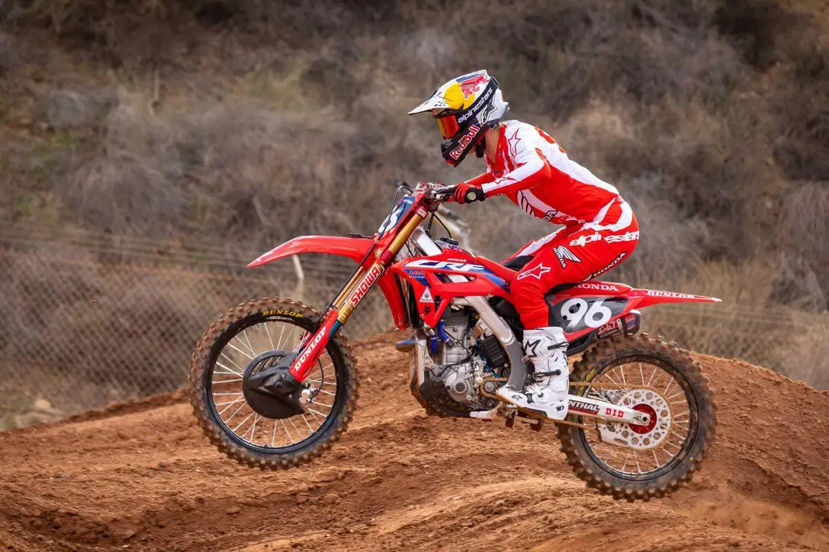 Athena annuncia una partnership con il team Honda Racing Corporation USA (7)