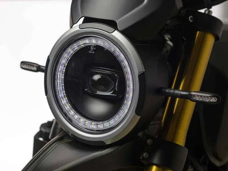Moto Morini SEIEMMEZZO SCR (2022 - 26) (4)