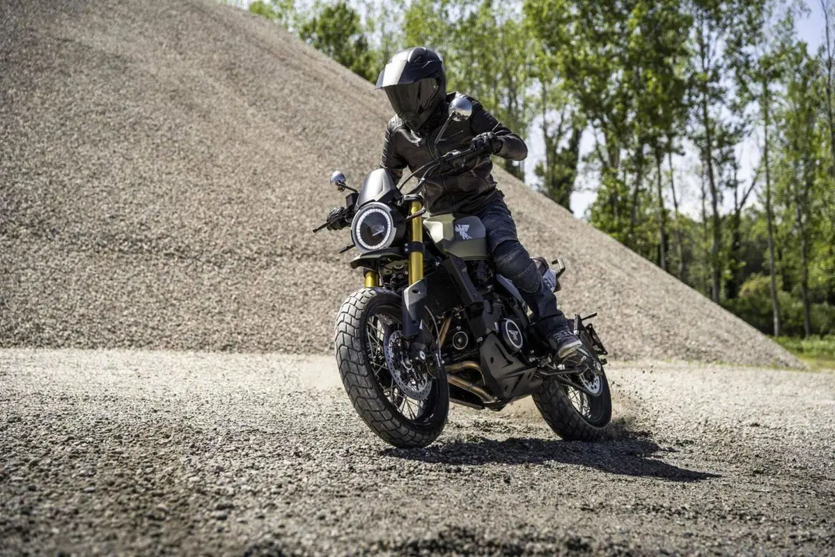 Moto Morini SEIEMMEZZO SCR (2022 - 26) (8)