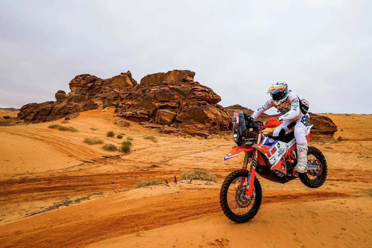 Dakar 2023-D3. Daniel Sanders, GasGas, Vince e Passa al Comando (10)