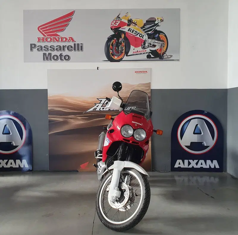 Honda Africa Twin XRV 750 (1996 - 02) (2)