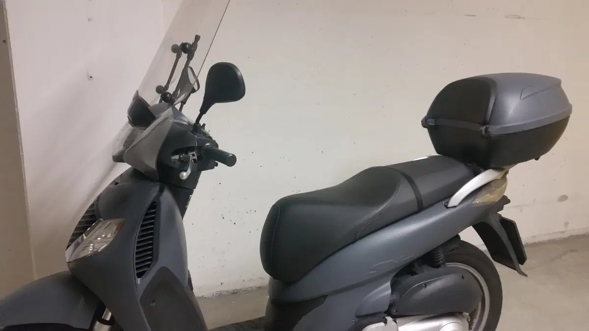La vernice spray diventa pellicola. Il nostro test sullo scooter (5)