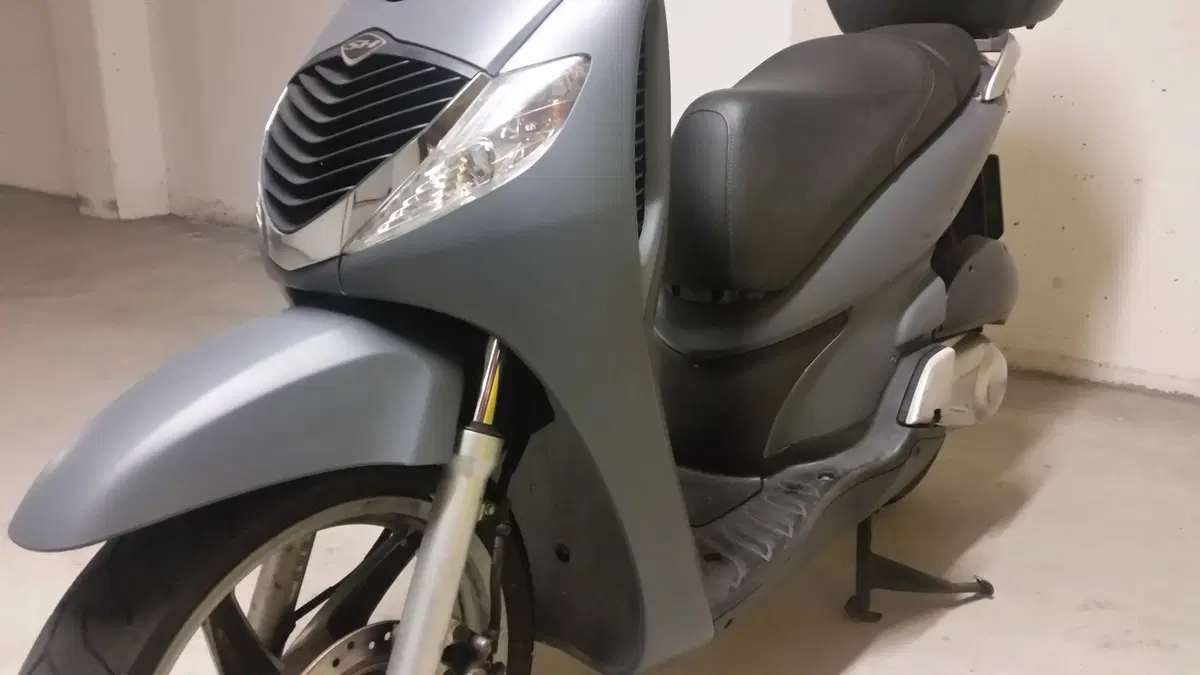 La vernice spray diventa pellicola. Il nostro test sullo scooter (8)