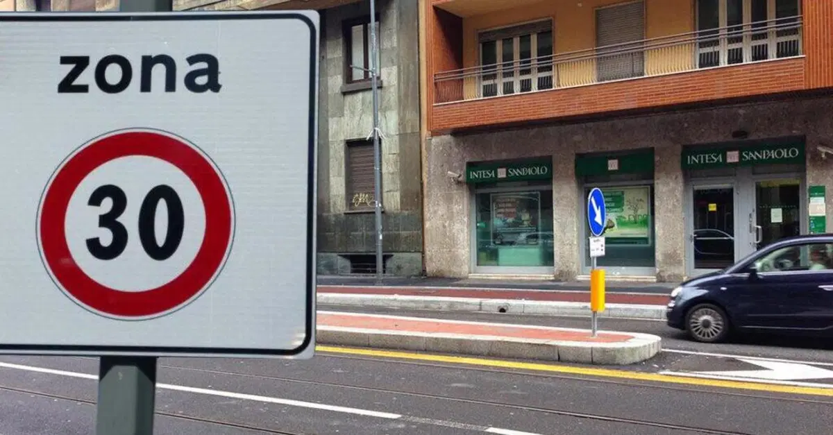 Anche Milano inchioda! Limite a 30 km/h dal 2024