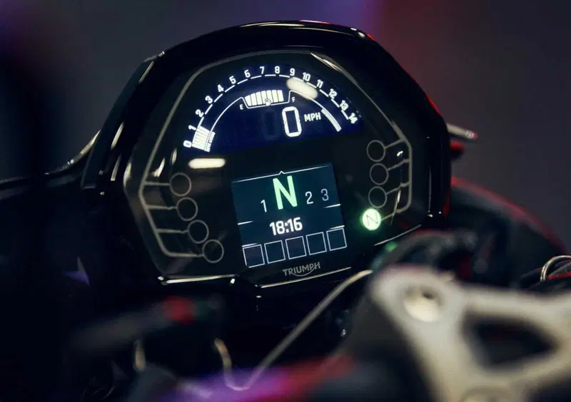 Triumph Street Triple Street Triple 765 R (2023 - 26) (26)