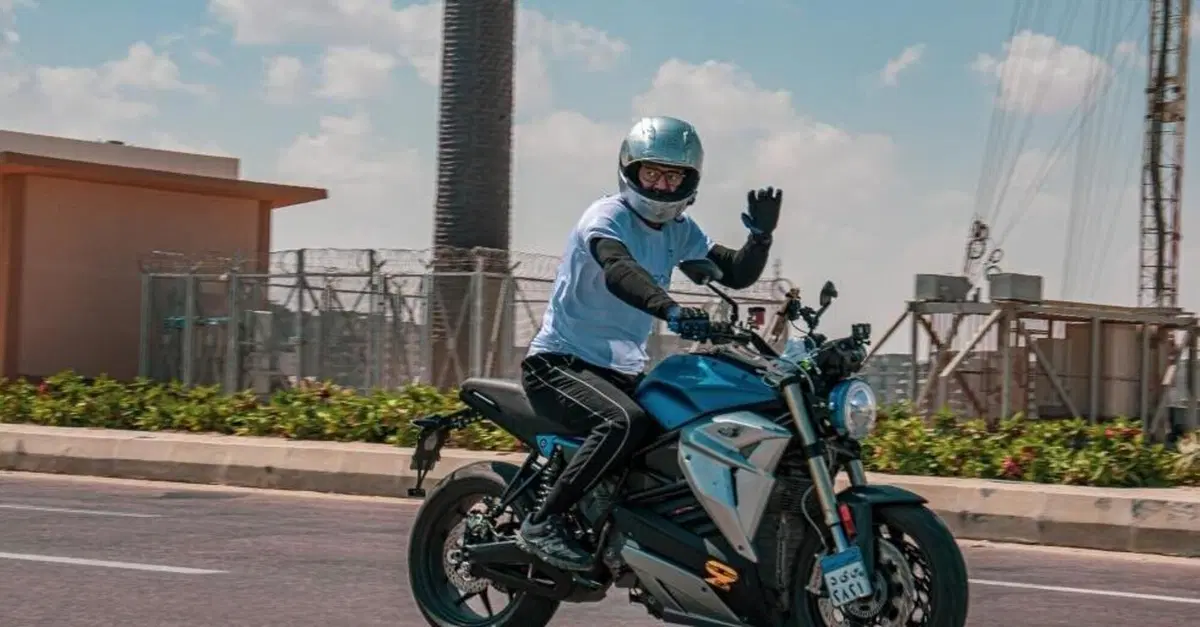 12.479 km! C'&egrave; un nuovo record mondiale per il pi&ugrave; lungo viaggio su moto elettrica