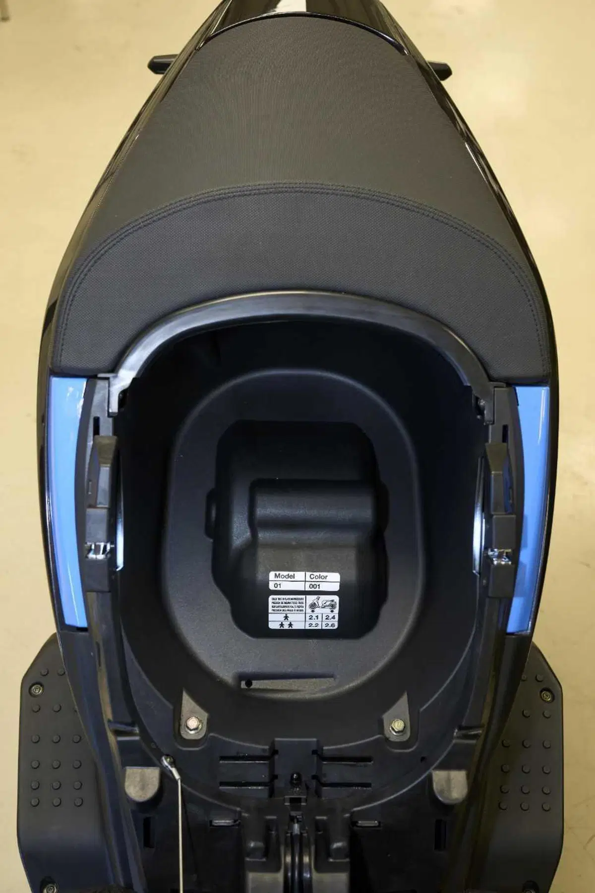 Ray 7.7: 125 km/h e 150 km di autonomia per 9.990 euro! Ne vale la pena?  (13)