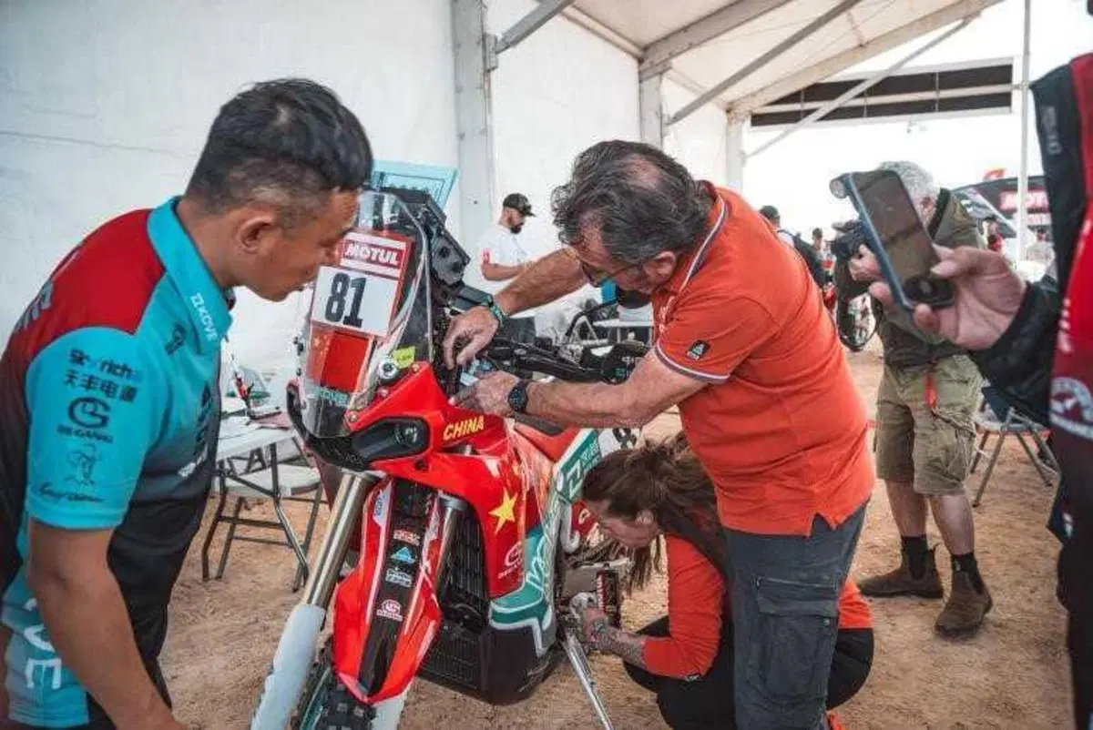 KOVE alla Dakar, bilancio a metà gara (7)