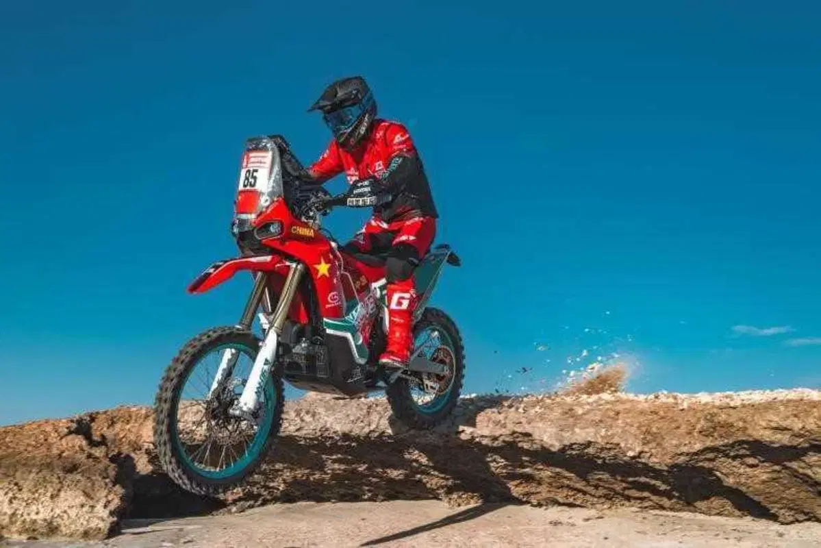 KOVE alla Dakar, bilancio a metà gara (8)