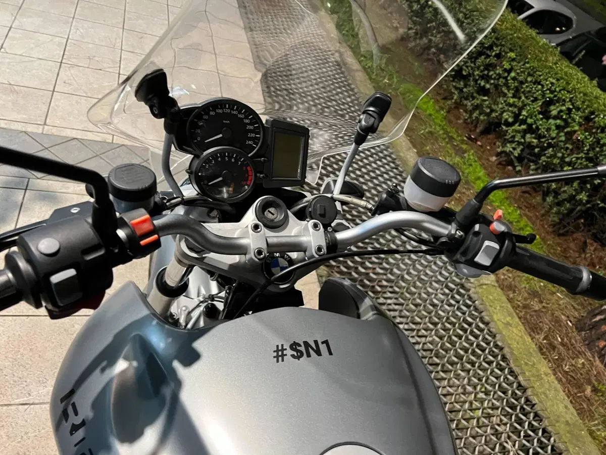 Bmw R 1200 R (2006 - 11) (4)