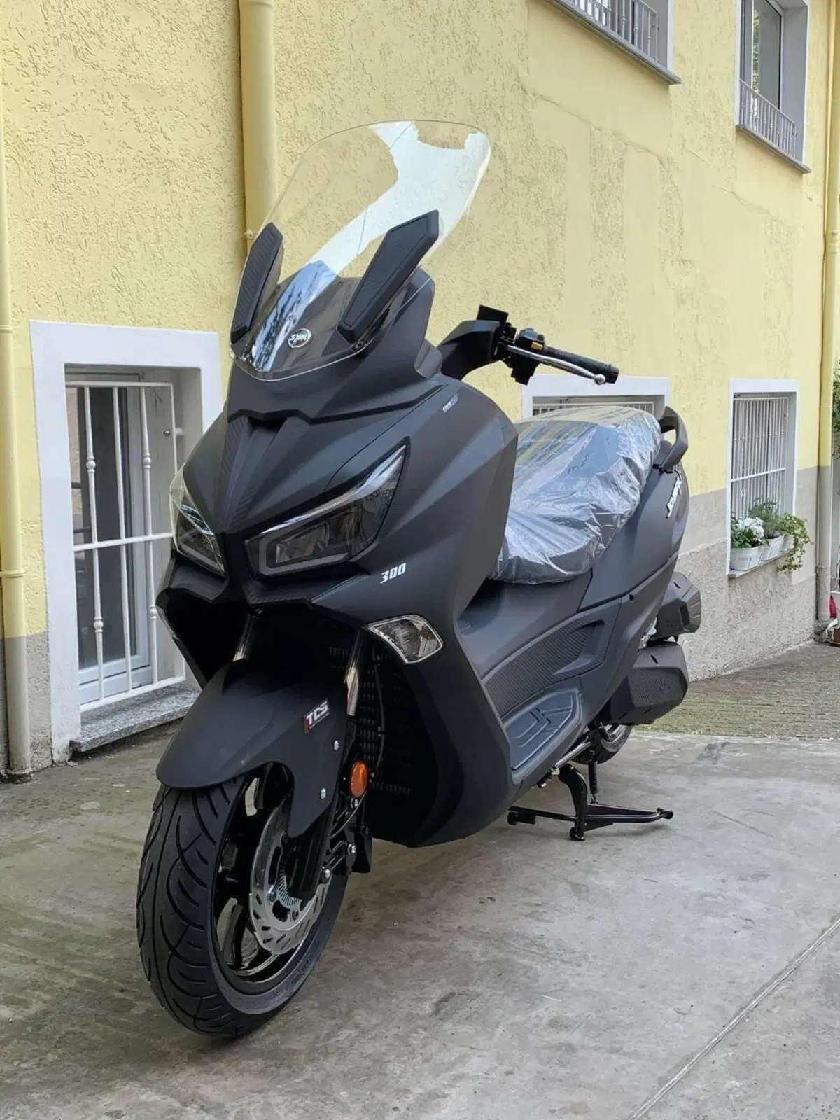Sym Joymax 300 Z (2025 - 26)