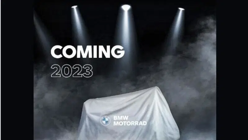 Cosa c'&egrave; sotto il telo di BMW?