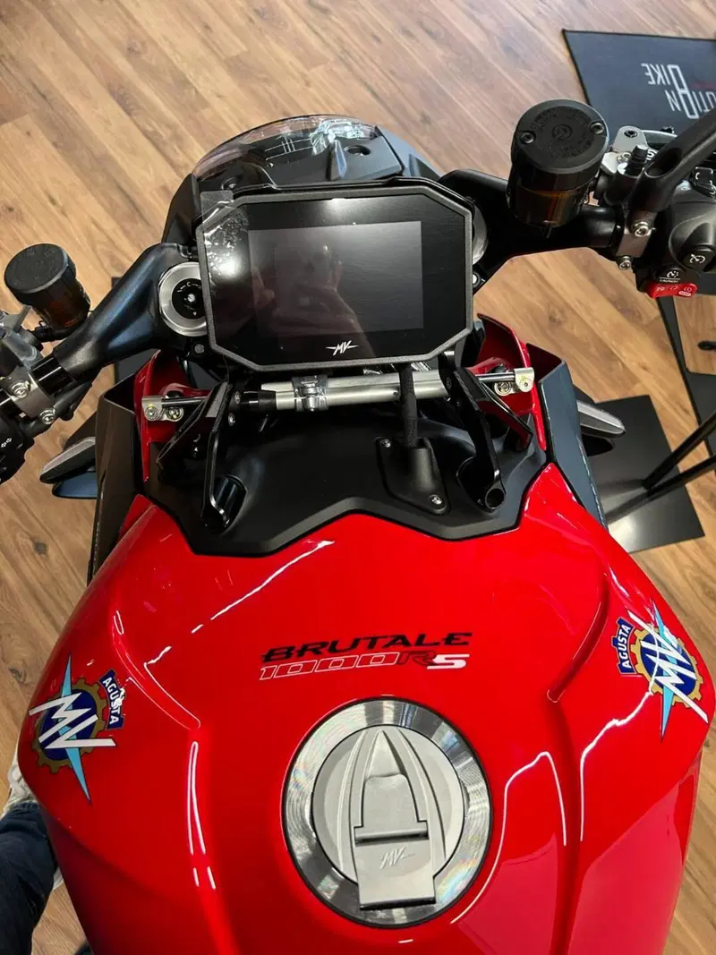 MV Agusta Brutale 1000 RS (2022 - 26) (5)