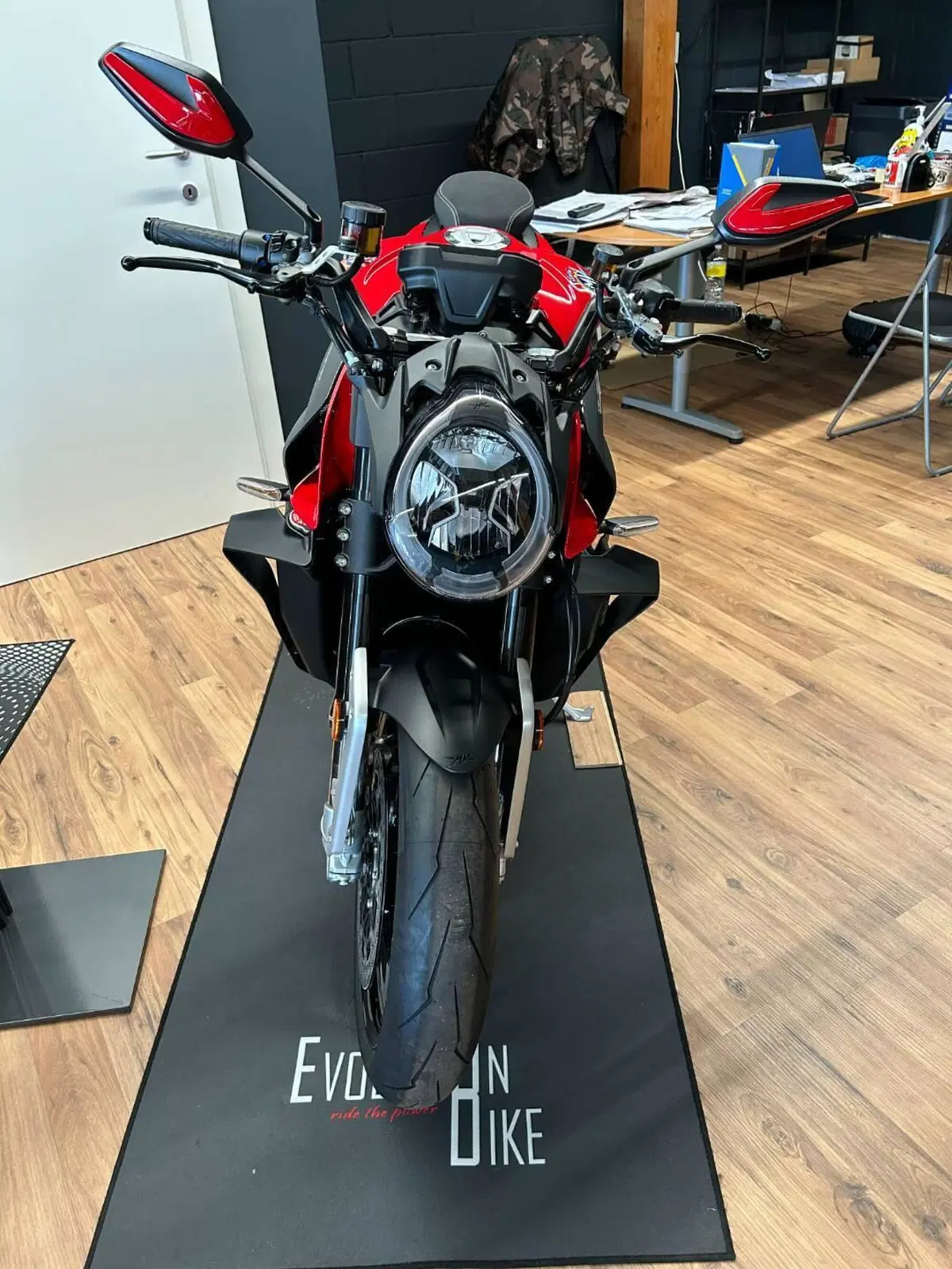 MV Agusta Brutale 1000 RS (2022 - 26) (6)