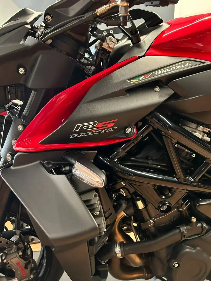 MV Agusta Brutale 1000 RS (2022 - 26) (8)
