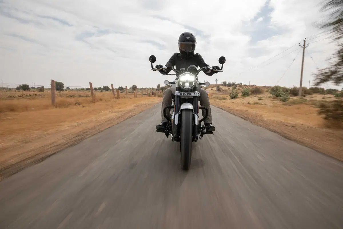 Royal Enfield Super Meteor 650: l'abbiamo provata in India! (4)