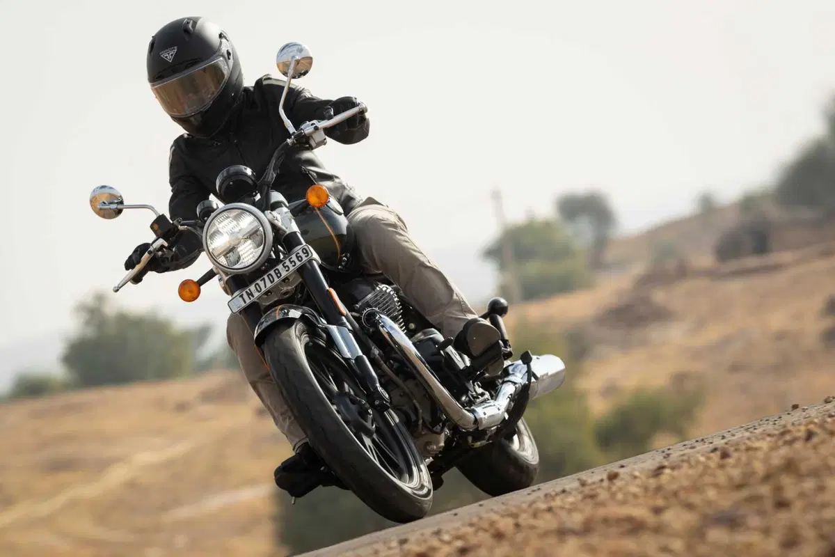 Royal Enfield Super Meteor 650: l'abbiamo provata in India! (9)