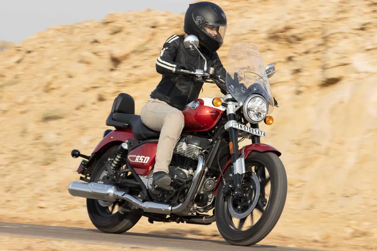 Royal Enfield Super Meteor 650: l'abbiamo provata in India! (17)