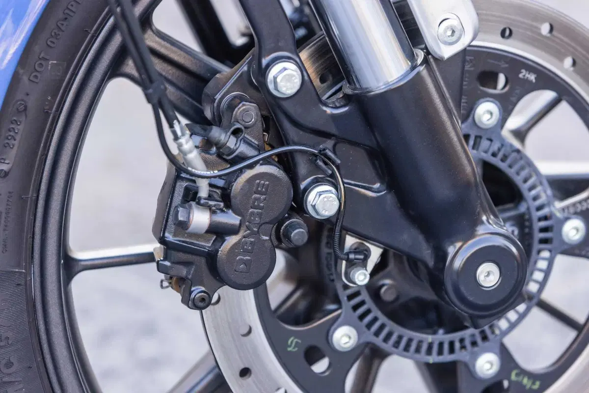 Royal Enfield Super Meteor 650: l'abbiamo provata in India! (9)