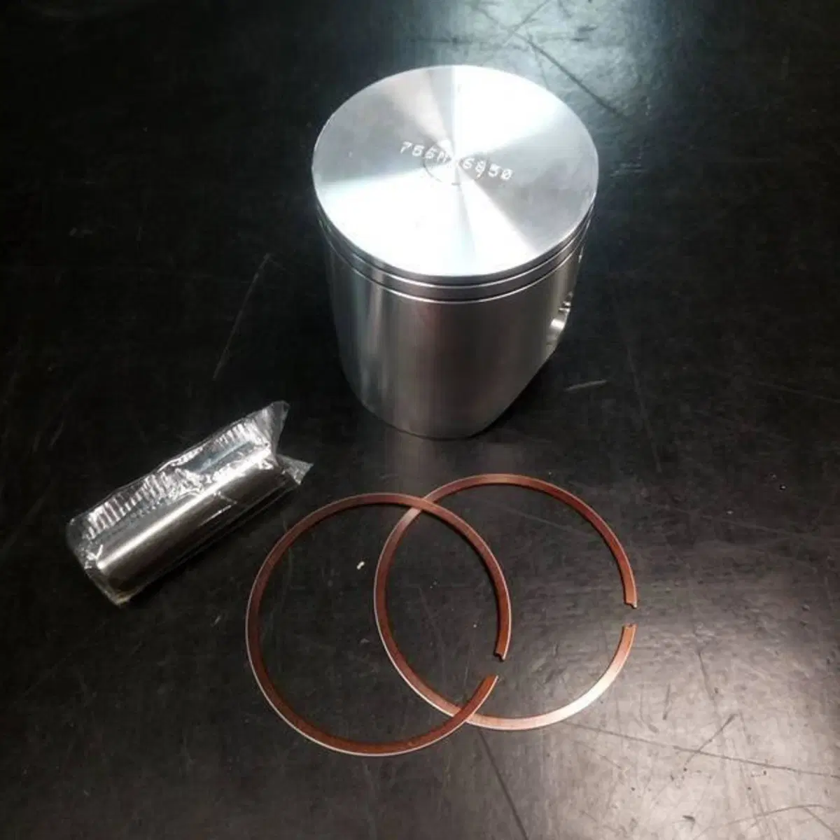 Pistone Wiseca Suzuki RM250 Wiseco (5)