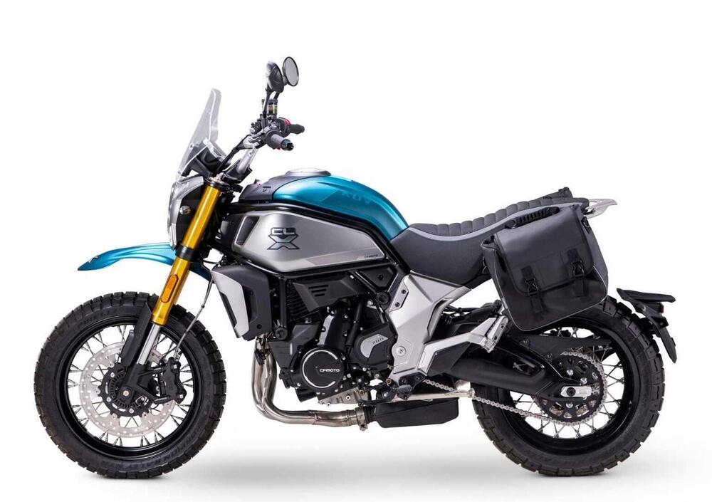 CFMOTO 700CL-X Adventure (2023 - 24) (2)