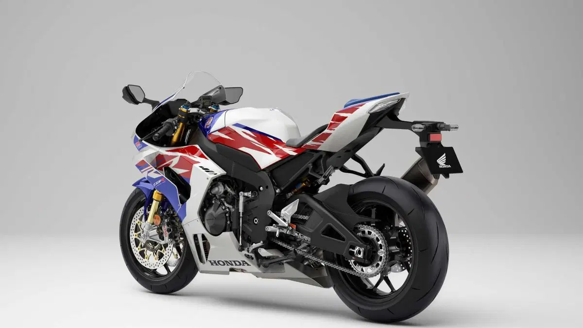Honda CBR 1000 RR CBR 1000 RR-R Fireblade SP 30th Anniversary (2022 - 23) (3)