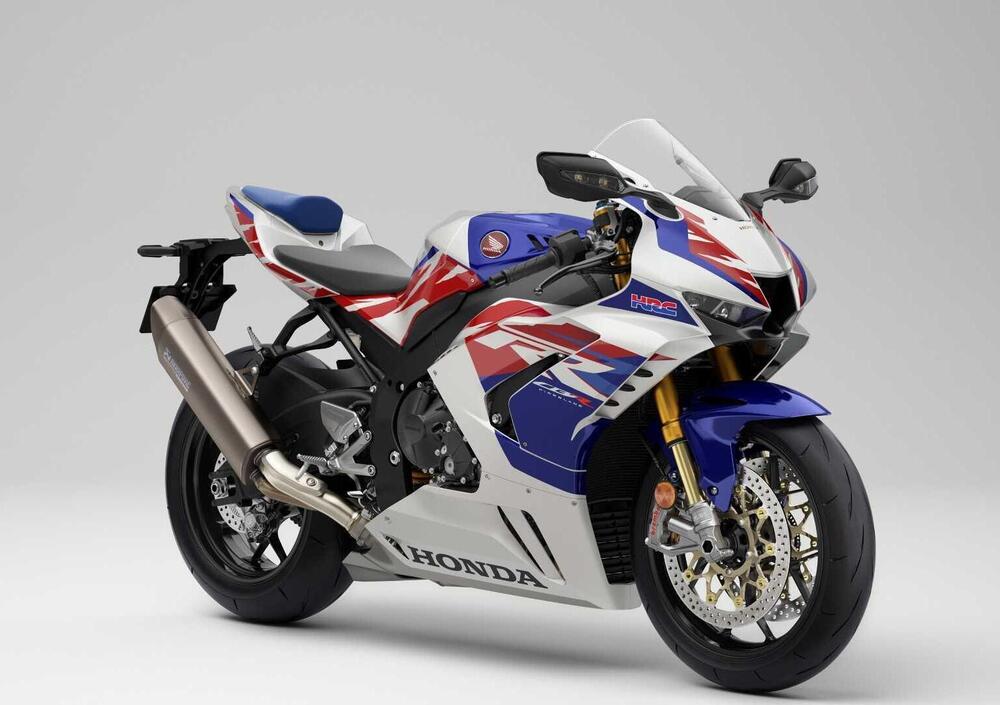 Honda CBR 1000 RR-R Fireblade SP 30th Anniversary (2022 - 23) (4)