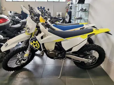 Husqvarna TE 250i (2023) nuova