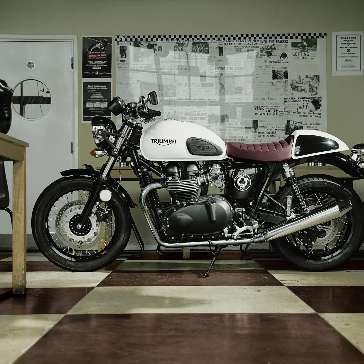 Triumph Thruxton 900 ACE (2014 - 15)