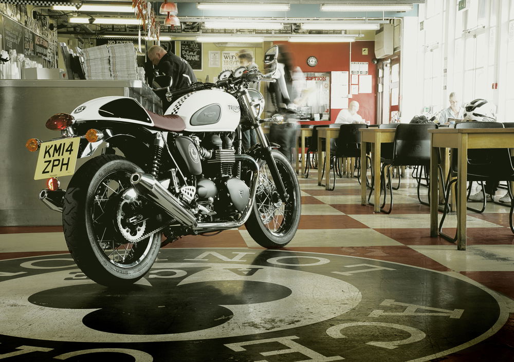 Triumph Thruxton 900 ACE (2014 - 15) (2)