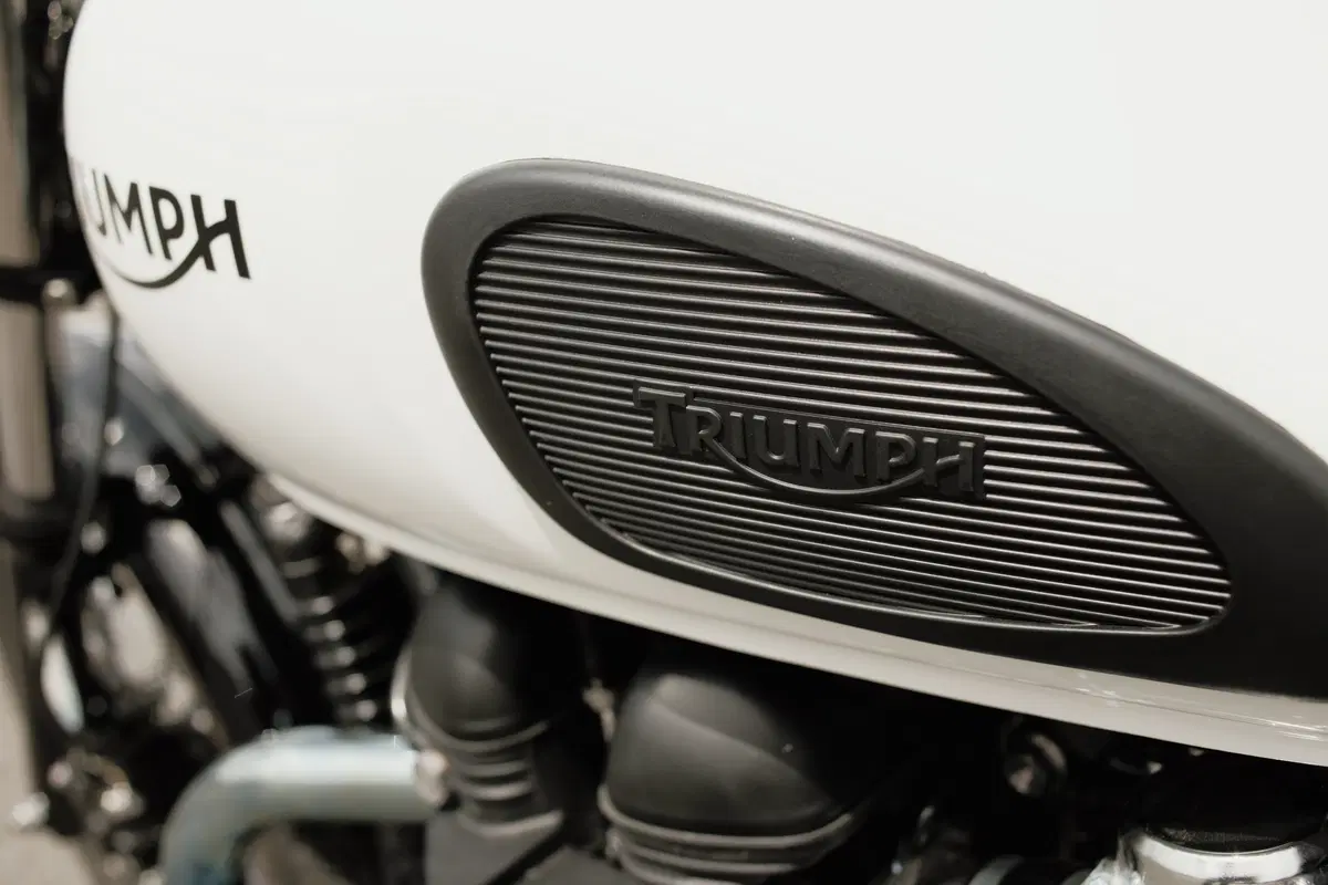 Triumph Thruxton 900 Thruxton 900 ACE (2014 - 15) (11)
