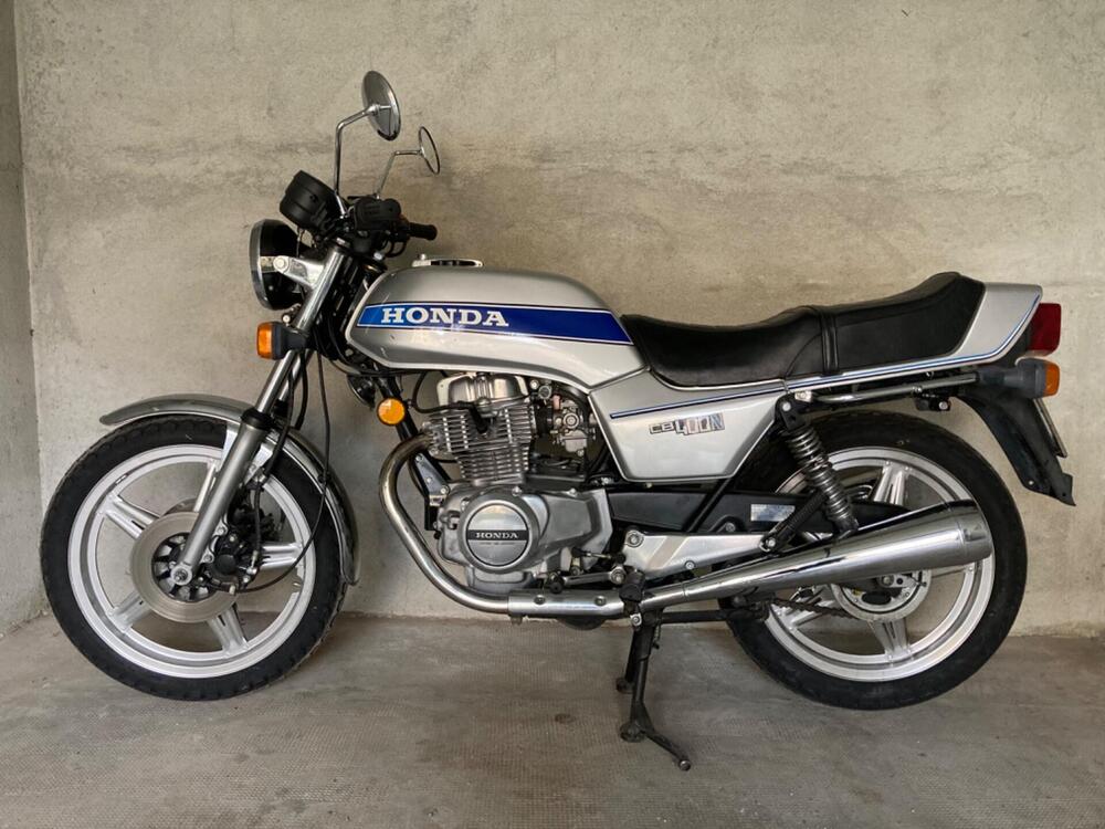 Honda CB400N (2)