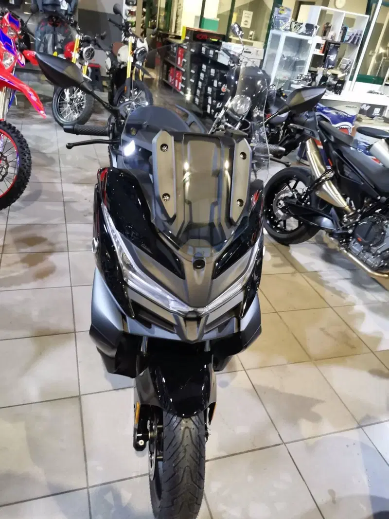 Voge Sfida SR4 MAX (2024 - 26) (5)