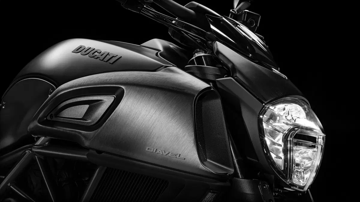Ducati Diavel 1200 Diavel 1200 (2014 - 16) (3)