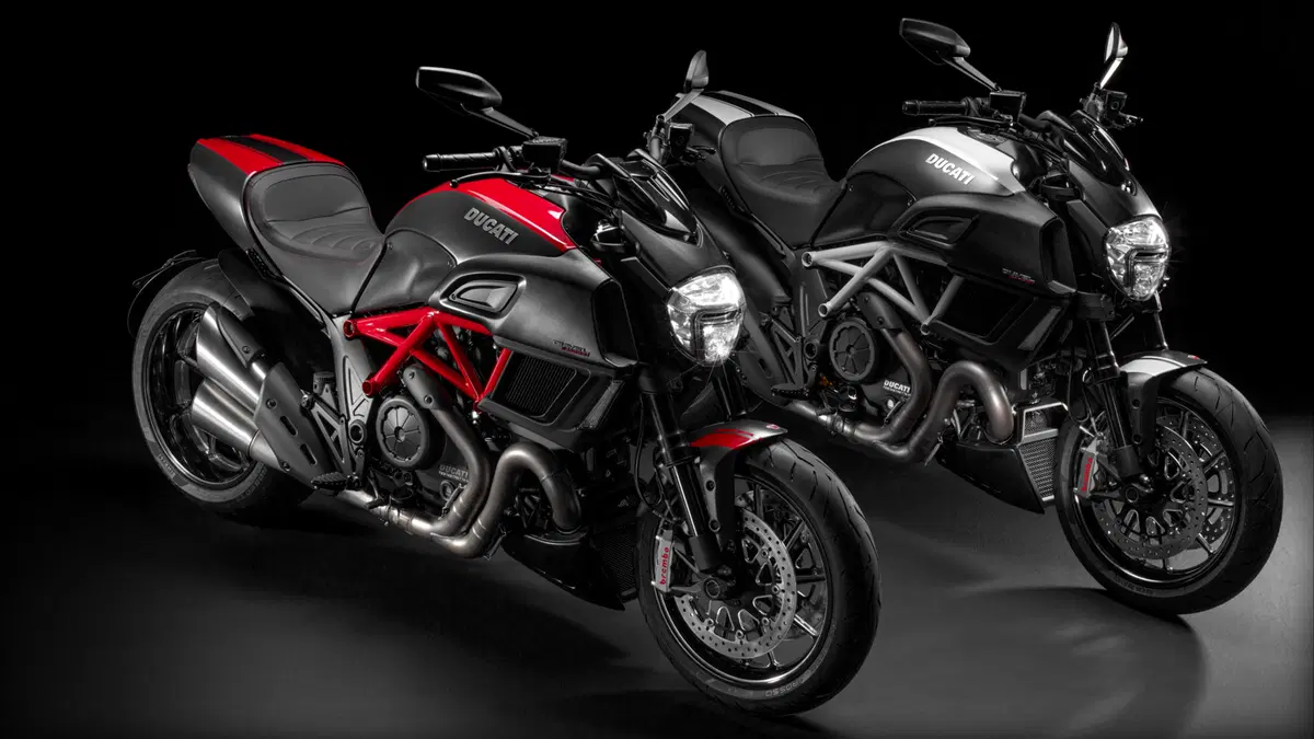 Ducati Diavel 1200 Diavel 1200 Carbon (2014 - 16) (15)