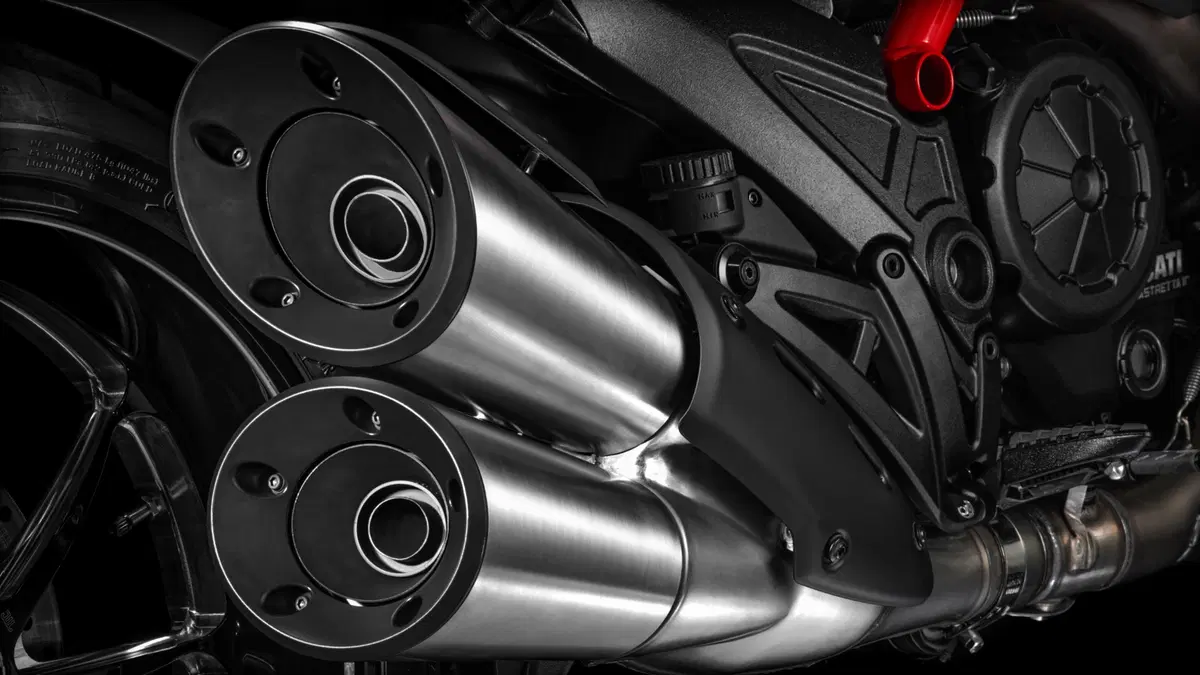 Ducati Diavel 1200 Diavel 1200 Carbon (2014 - 16) (9)