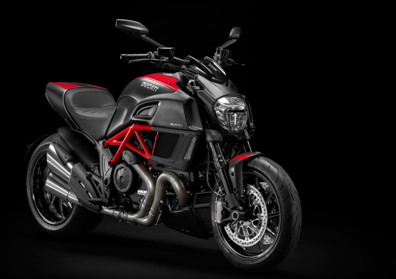 Ducati Diavel 1200 Diavel 1200 Carbon (2014 - 16) (5)