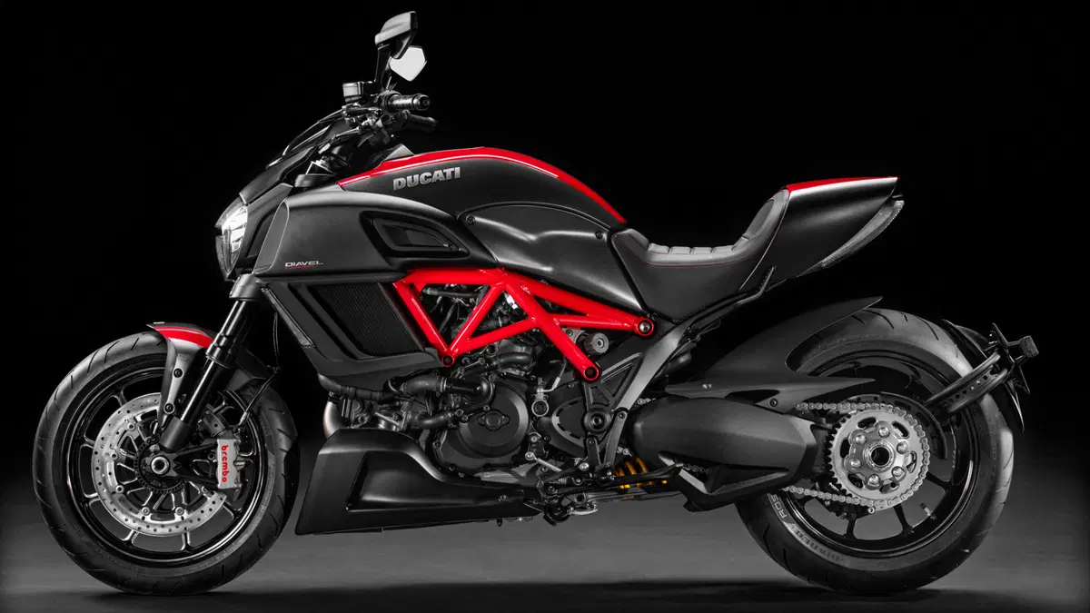 Ducati Diavel 1200 Diavel 1200 Carbon (2014 - 16) (6)