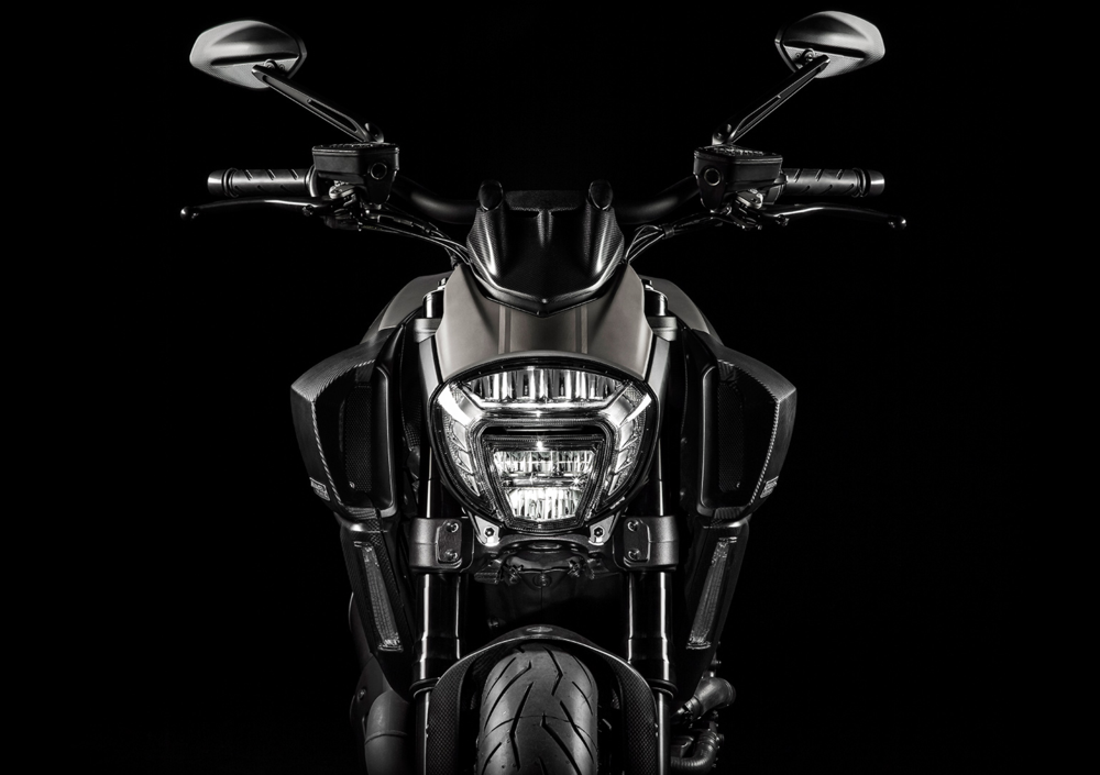 Ducati Diavel 1200 Titanium (2015) (4)