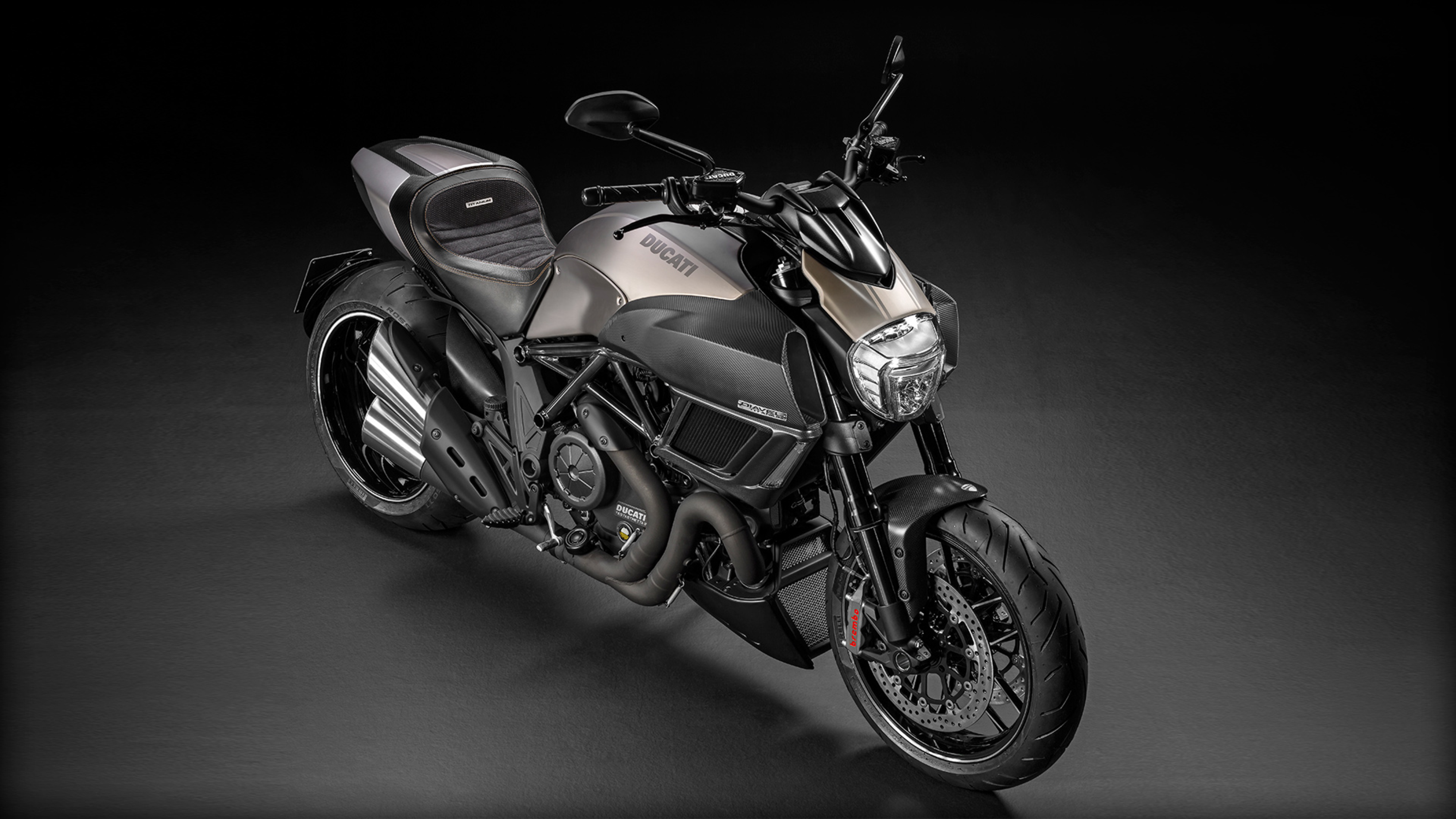 Ducati Diavel 1200 Diavel 1200 Titanium (2015)