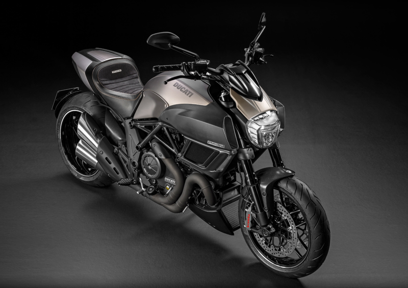 Ducati Diavel 1200 Diavel 1200 Titanium (2015)