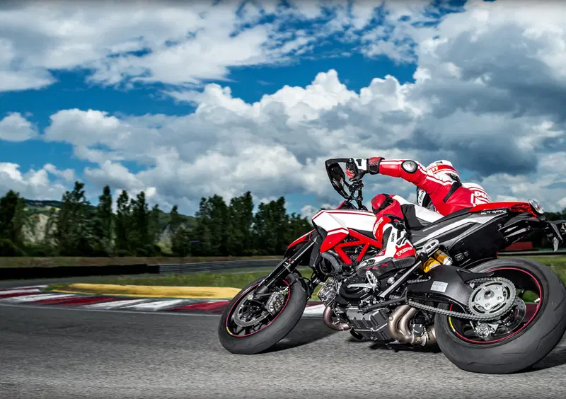 Ducati Hypermotard 821 Hypermotard 821 SP (2013 - 15) (9)