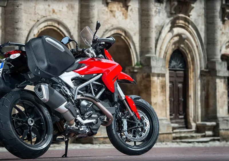 Ducati Hyperstrada 821 Hyperstrada 821 (2013 - 15) (5)