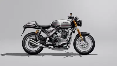 Norton Commando 961
