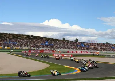 Honda resta fornitore unico motori in Moto2