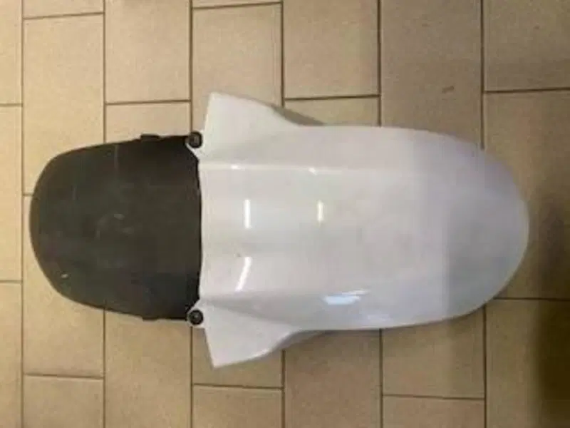 PARAFANGO ANTERIORE COMPLETO DI SEMIPARAF. BIANCO Kawasaki