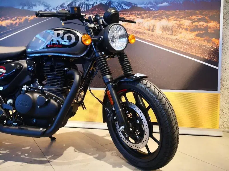 Royal Enfield HNTR 350 (2022 - 26) (4)