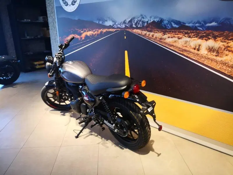 Royal Enfield HNTR 350 (2022 - 26) (7)