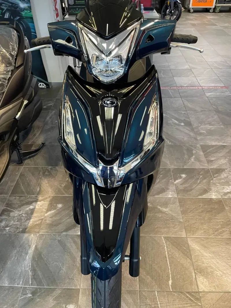 Kymco Agility 300i (2021 - 25) (2)